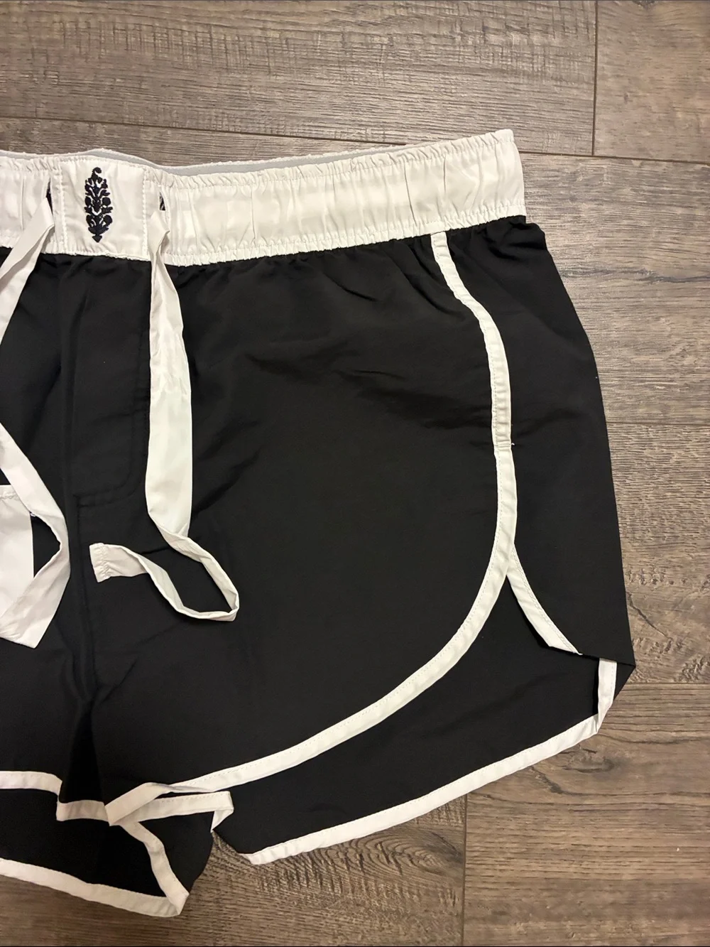 Free People Right Hook Boxer Shorts - Size: XL - Color: Black w/White Trim EUC
